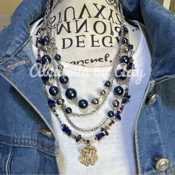 Charms layered lapis lazuli necklace - Picture 3 of 5